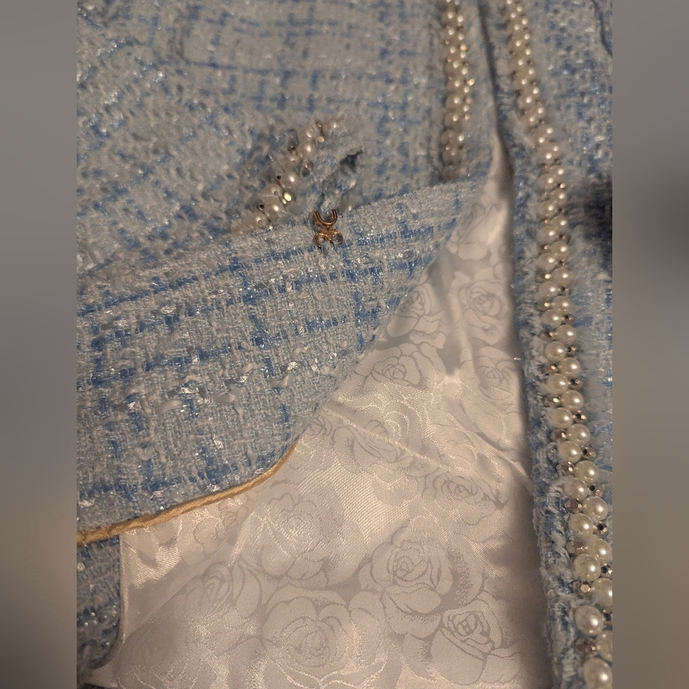 Pearl Embellished Ice BlueTweed Jacket NWOT Sz L Runs small See Pic Measurements - Picture 6 of 9